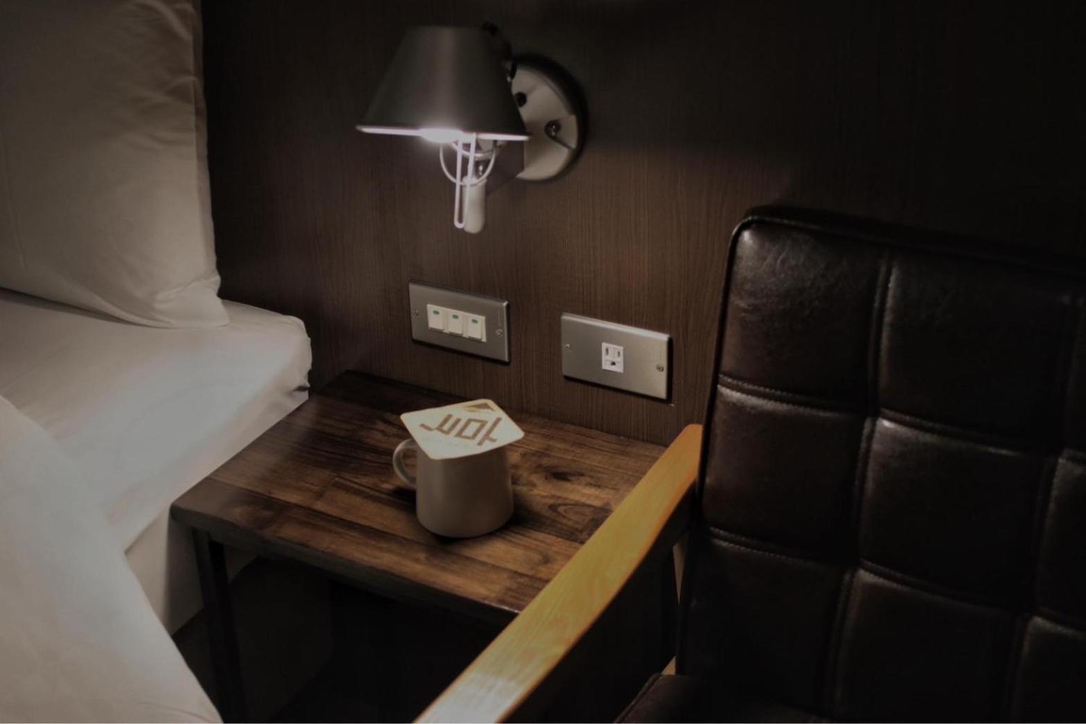 Hotel 享住新大華館 à Keelung Extérieur photo
