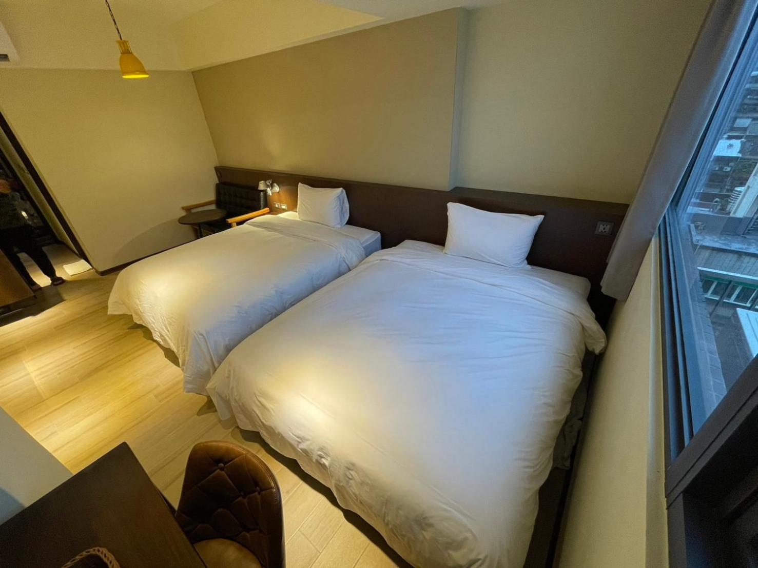 Hotel 享住新大華館 à Keelung Extérieur photo