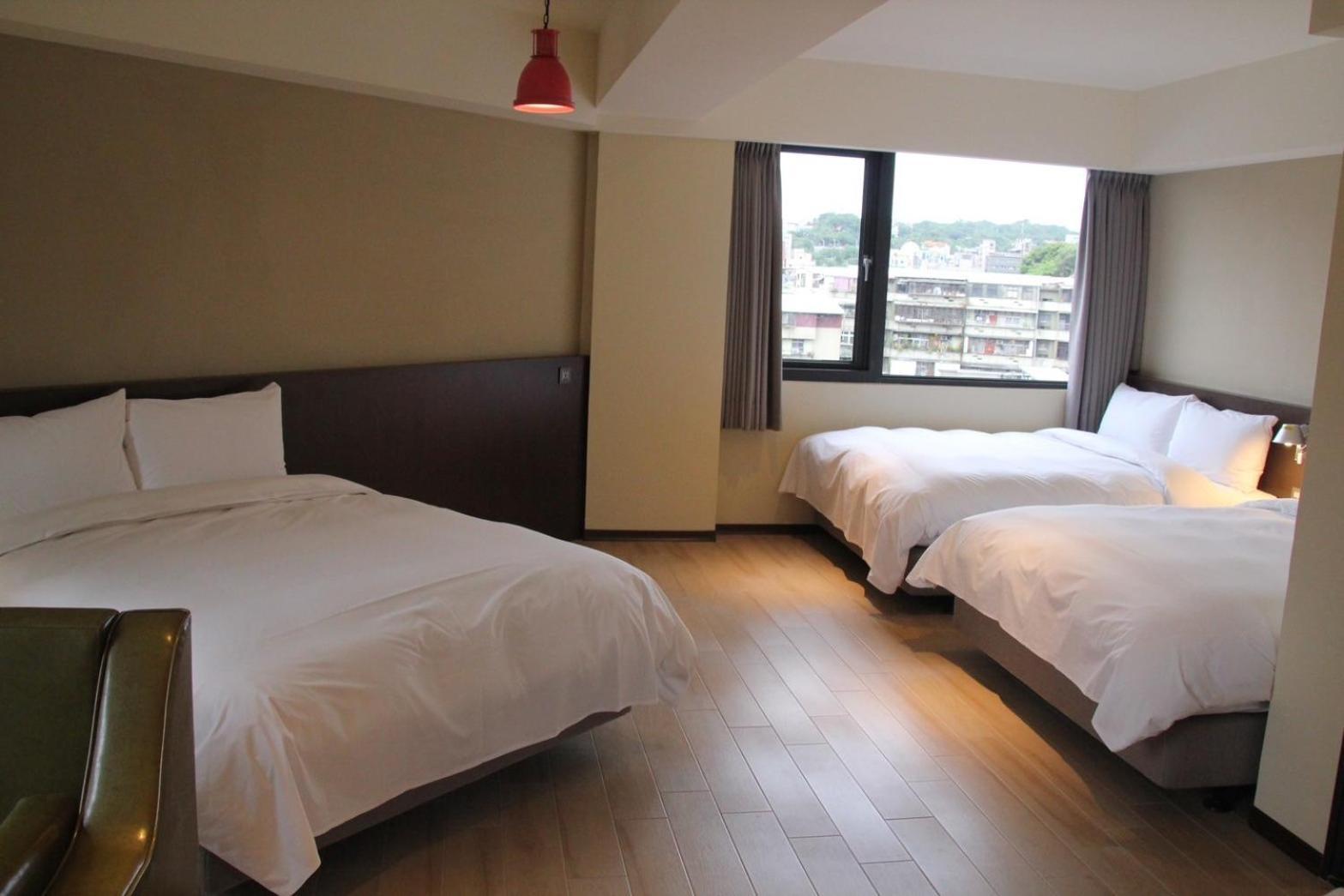 Hotel 享住新大華館 à Keelung Extérieur photo